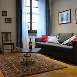 Duomo Classic Apartment
