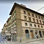 Historic Center Apartment - Next To The River, All Attractions - By Likehomeflorence