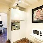 Historic Center Apartment - Next To The River, All Attractions - By Likehomeflorence