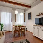 Ghibellina Apartment By Mamo Florence