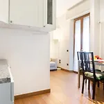 Arno River Bright Apartment