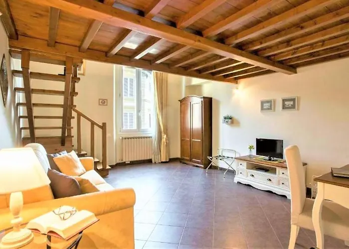 Charming Suite Cavour Heart Of Florence