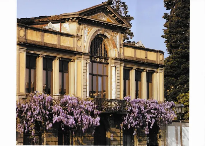 Cozy Apartment In A Private Museum In Oltrarno
