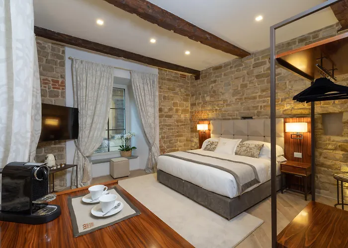 Donati Luxury Tower Suites