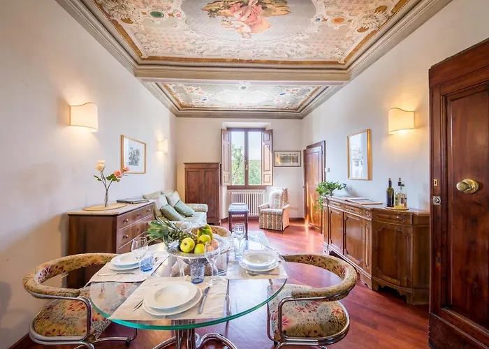 Botticelli-A Flat With A View, On Santo Spirito - Homeunity