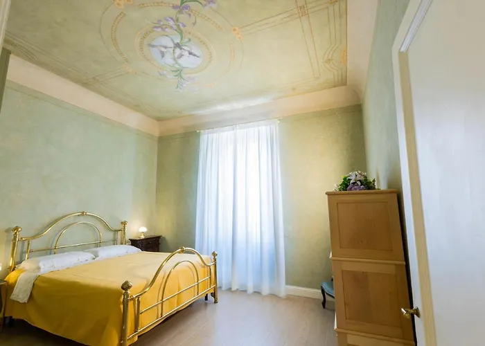 Flat Volturno- Florentine Neighbourhood