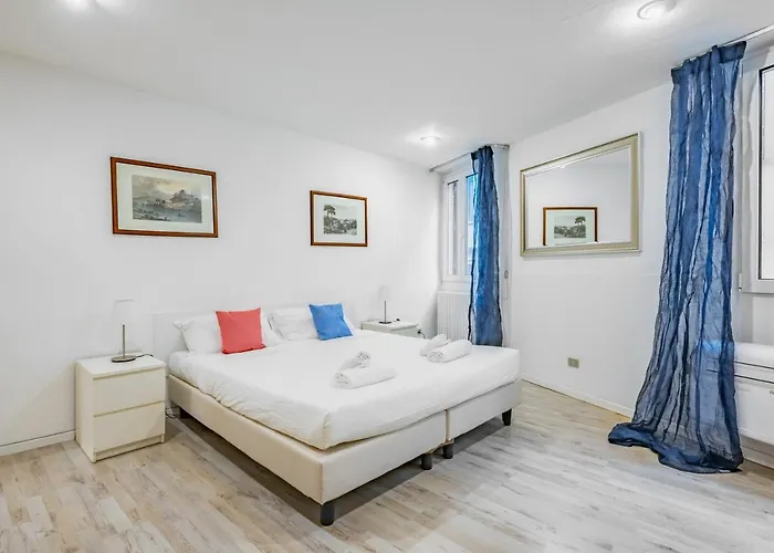 Sant\'Ambrogio Central Apt: Your Florence Hideaway