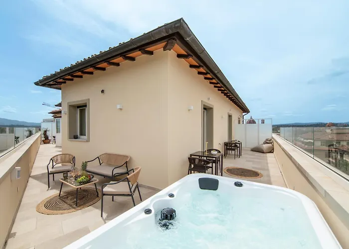 Penthouse With Terrace Over Florence