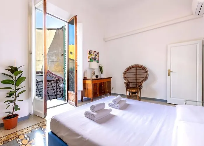 Academia Of Davide Spacious Apartment