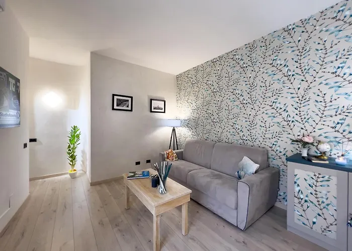 Lezioso, Apartments In Florence