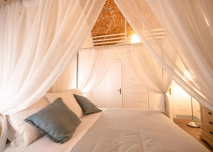 Azzurra Elegant Apartment