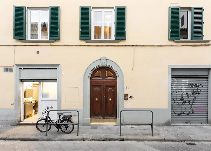 Via Santa Reparata, 1 - 2Nd Floor - Stunning And Spacious 10 Min To Historic Center
