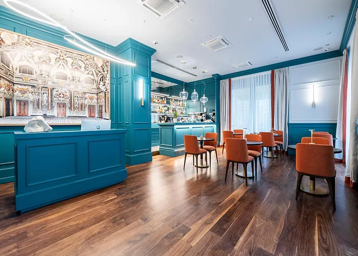 Glimpse Hotel