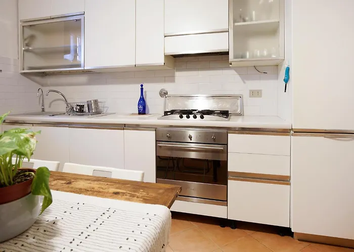 1 Bedroom Stunning Apartment In Firenze