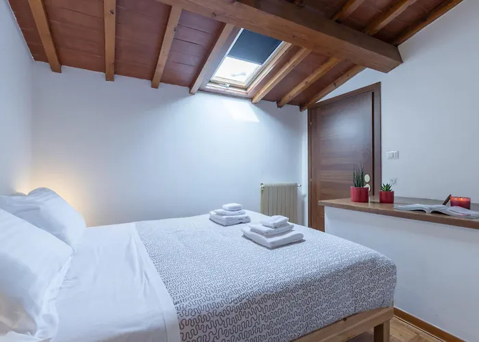 Florence Apartment In Central Florence