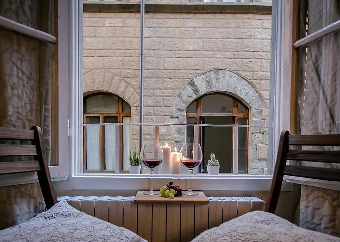 Florence Tower Apartment
