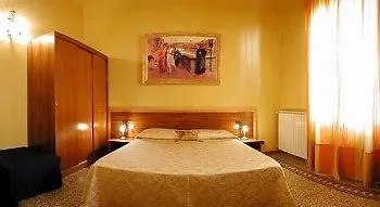 La Luna Guest House