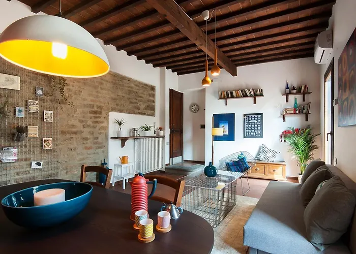 Authentic Flat In The City Center