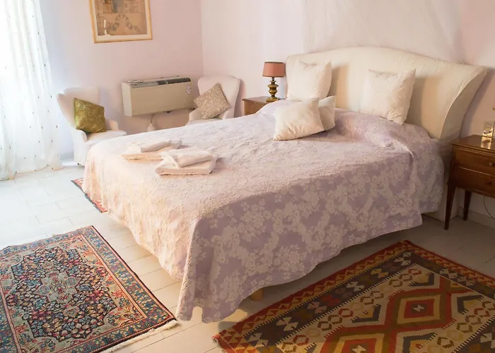 La Rosa Townhouse