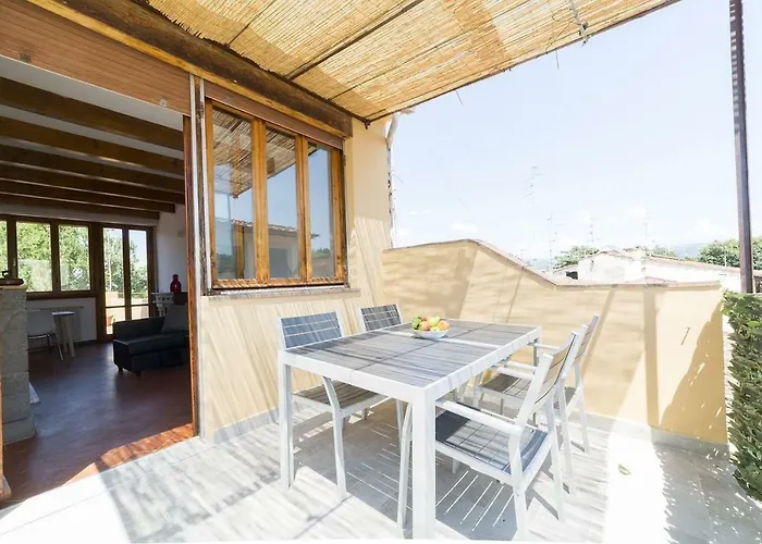 Hill\'S View Terrace Apartment