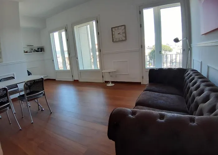 Hs4U Duomo View Art & Design Apartment Close To Central Train Station