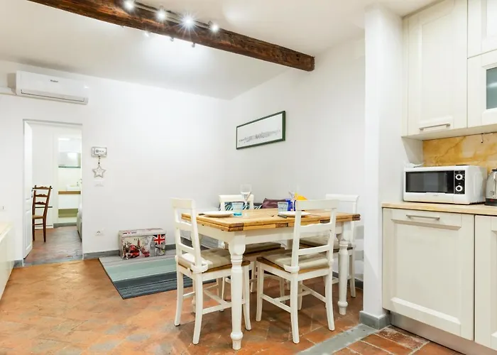 San Niccolo Modern Flat