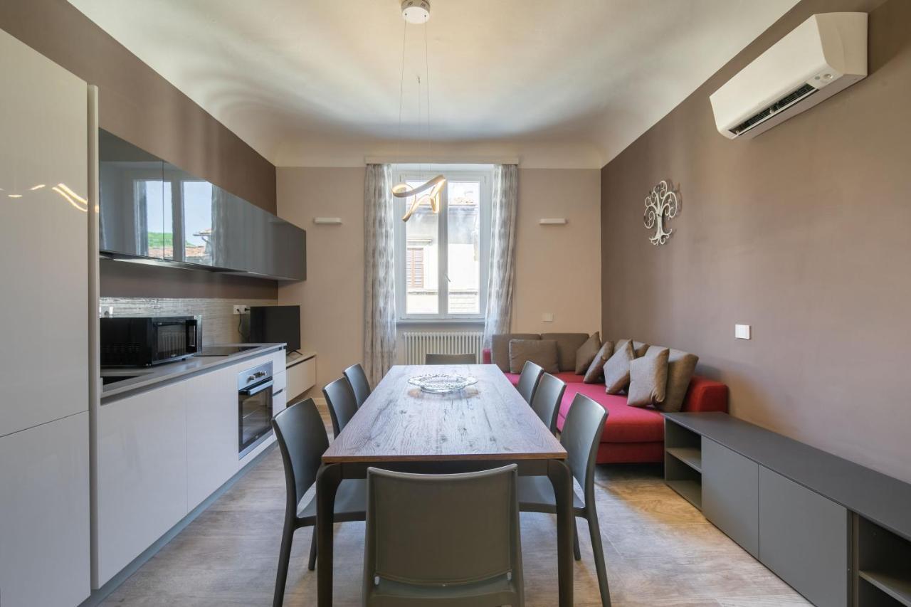 Magenta Luxury Apartment