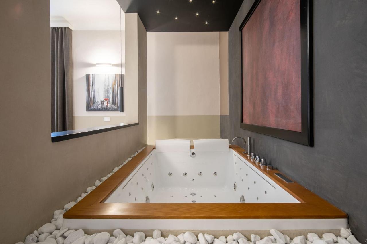 Apartment Magenta Luxury
