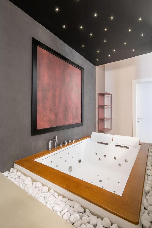 Magenta Luxury Florence