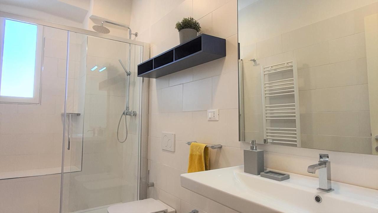 Elegant Yellow In San Gallo Appartement