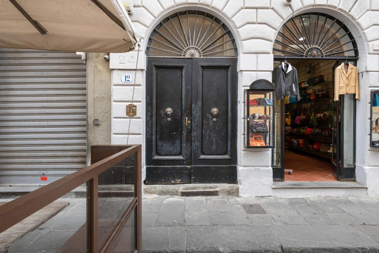 Pietre Dure Apartment Florence