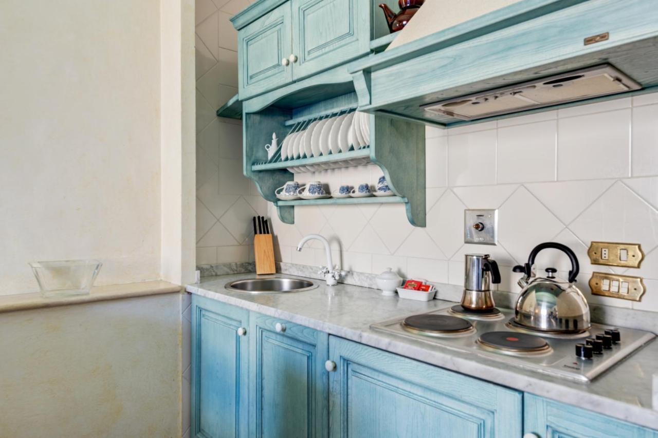 Pietre Dure Apartment