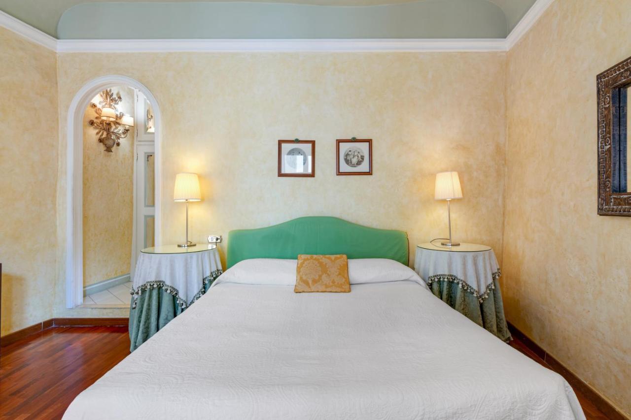 Apartment Pietre Dure Florence