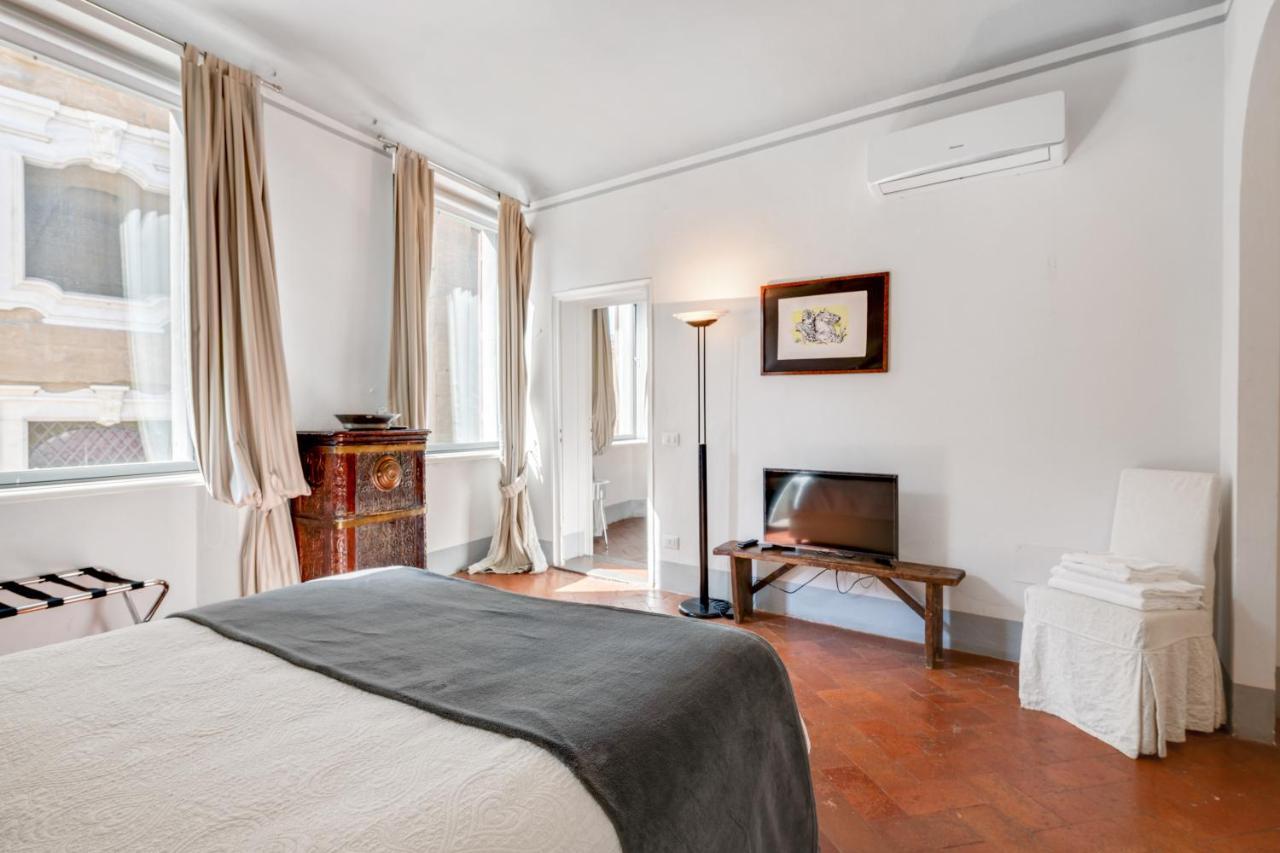 Pietre Dure Apartment