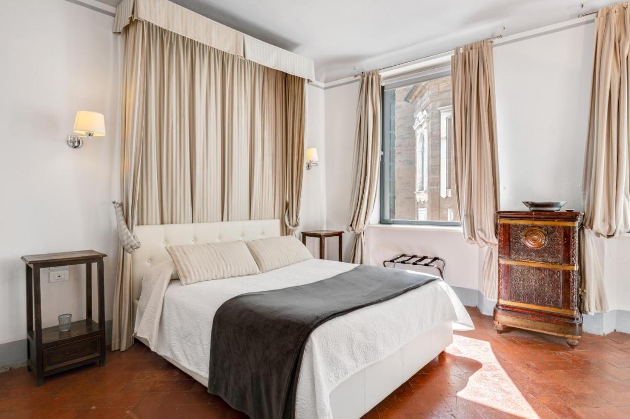 Pietre Dure Apartment Florence