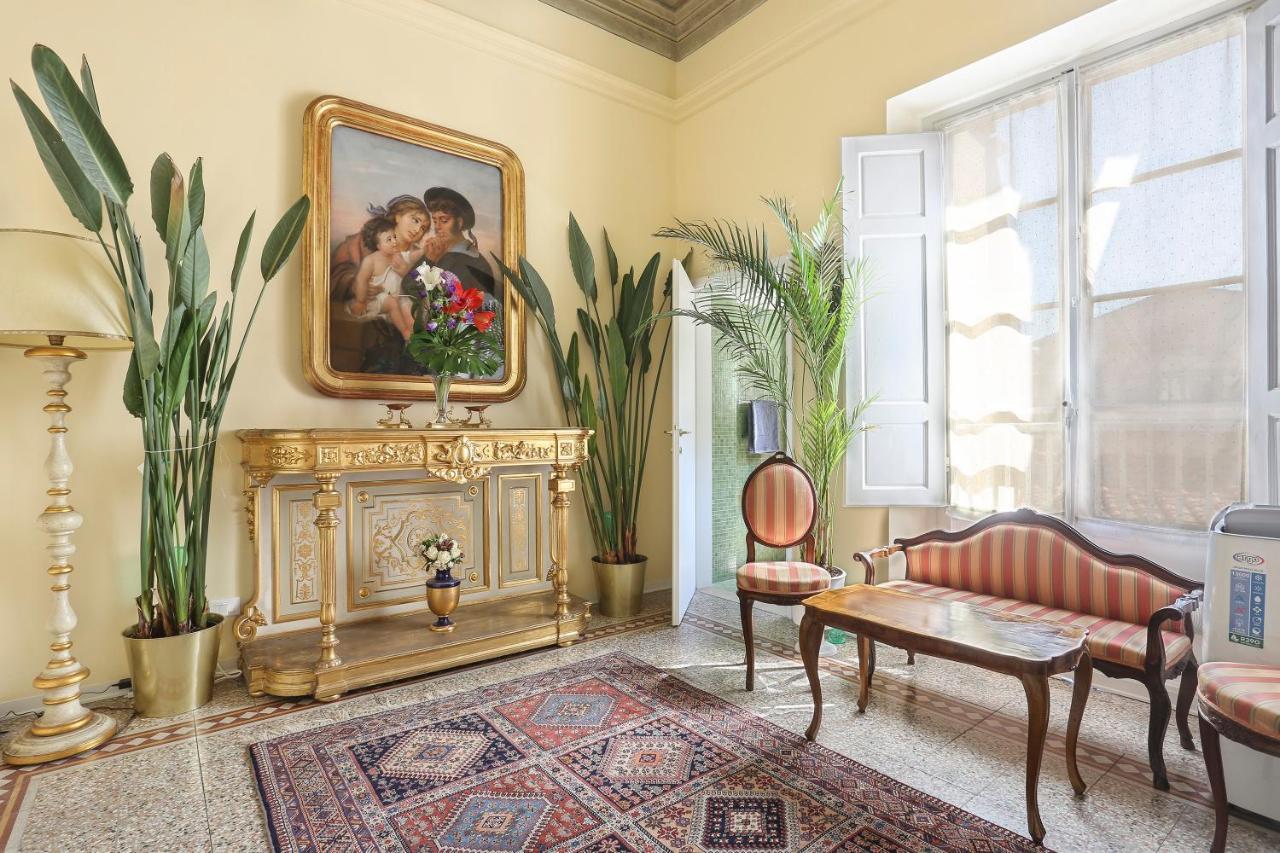 Lullaby Near Palazzo Vecchio And Piazza Signoria -hosted By Sweetstay *
