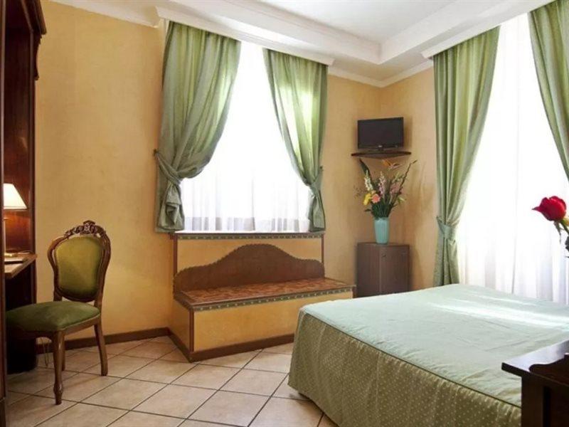 Montreal 3* Florence