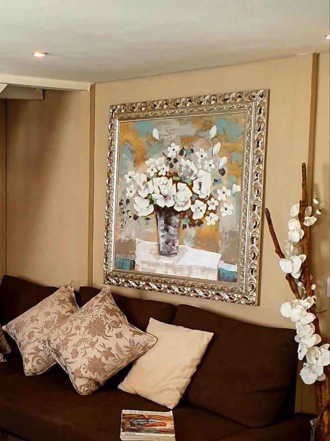 Ponte Vecchio Apartment *
