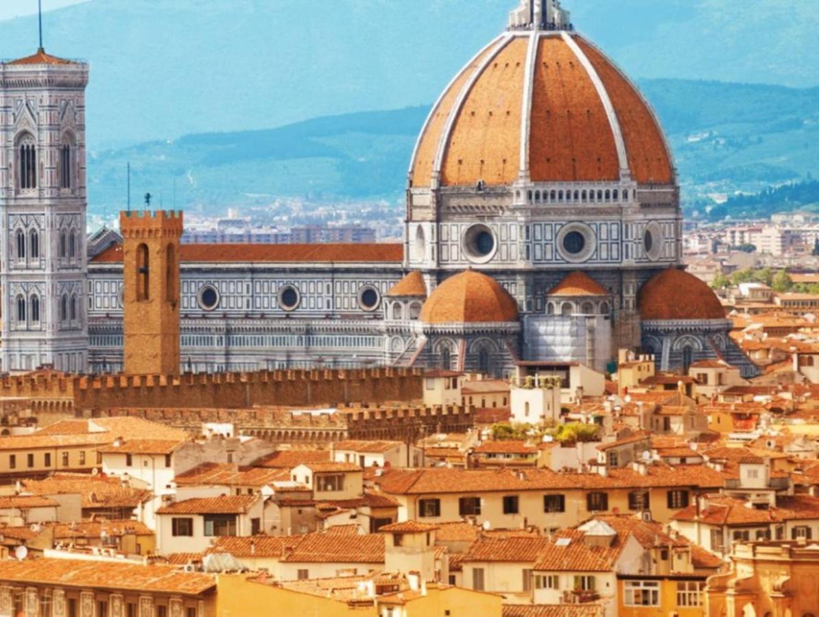 Romantico Attichino Con Terrazzo Vista Duomo !!