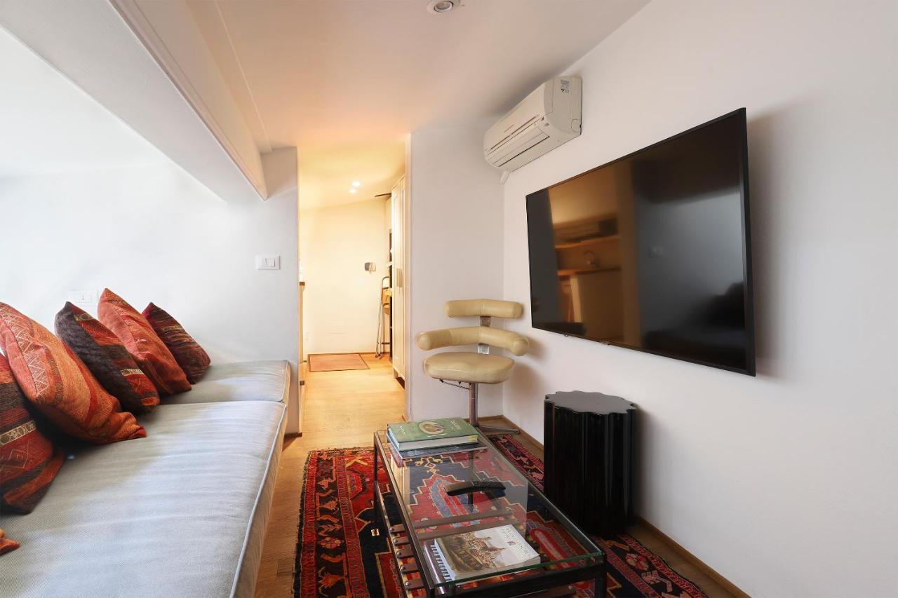 Borgo Tegolaio Terrace Apartment *