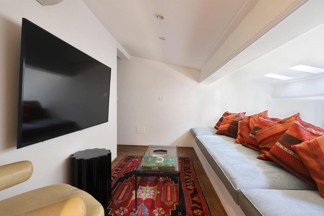 Borgo Tegolaio Terrace * Florence