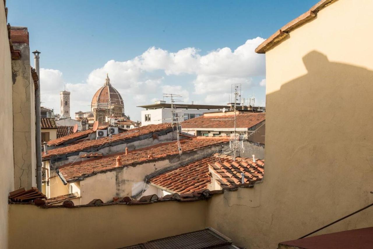 Romantico Attichino Con Terrazzo Vista Duomo !! Florence