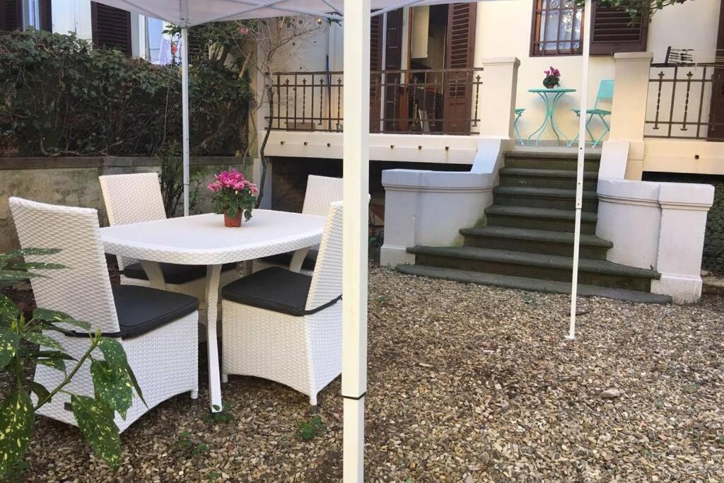 Charming Family With Private Garage Florence