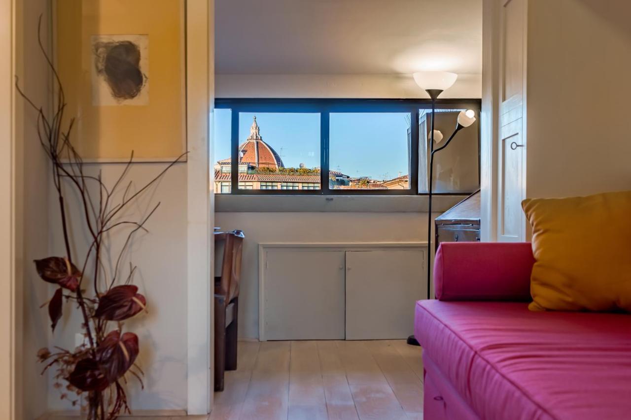Skyline Apartment *
