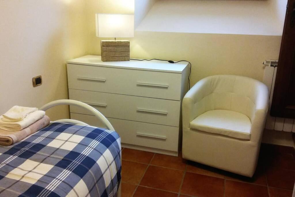 Charming Family With Private Garage Florence