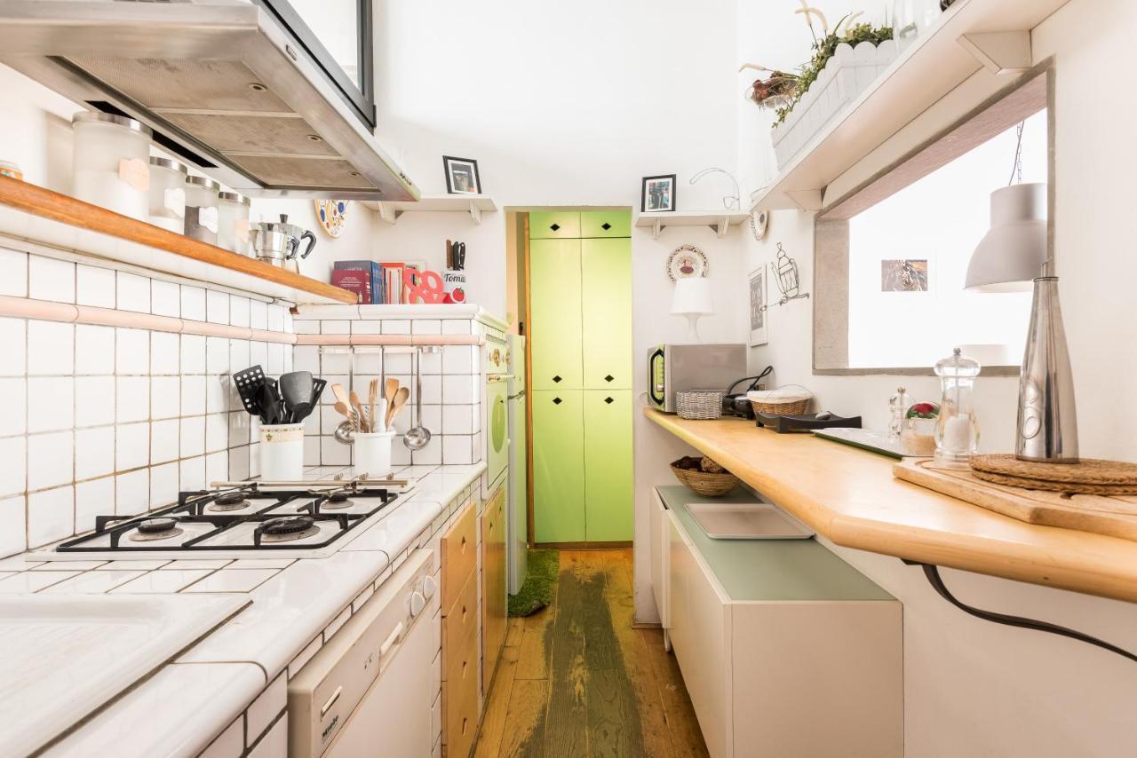 Refined Flat With Private Loggia In San Frediano