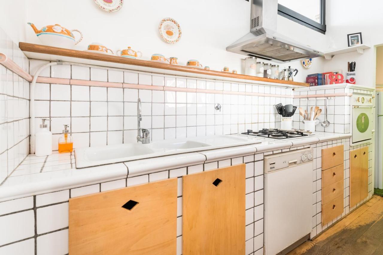Refined Flat With Private Loggia In San Frediano Apartment *