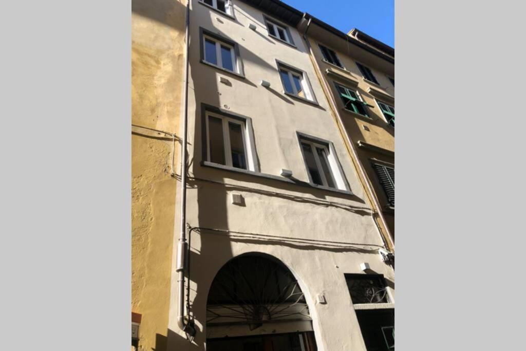 Santa Croce's 2 *