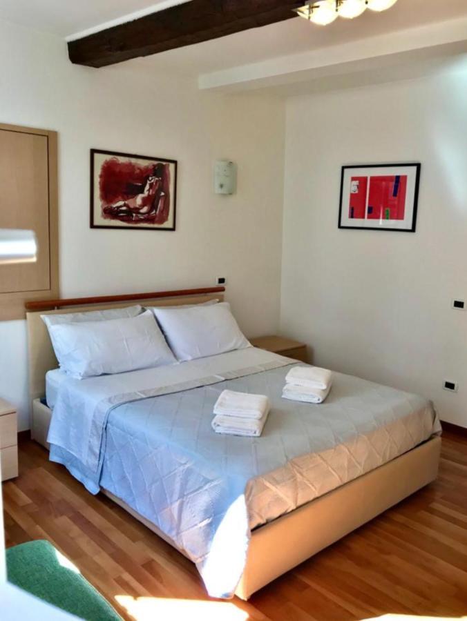 Apartment Giulia House Via Dell Ariento 5 *