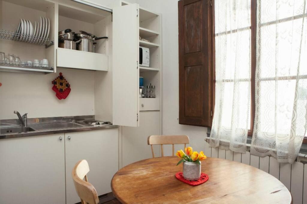 Quiet House In The Historic Heart Of - Ruote Appartamento